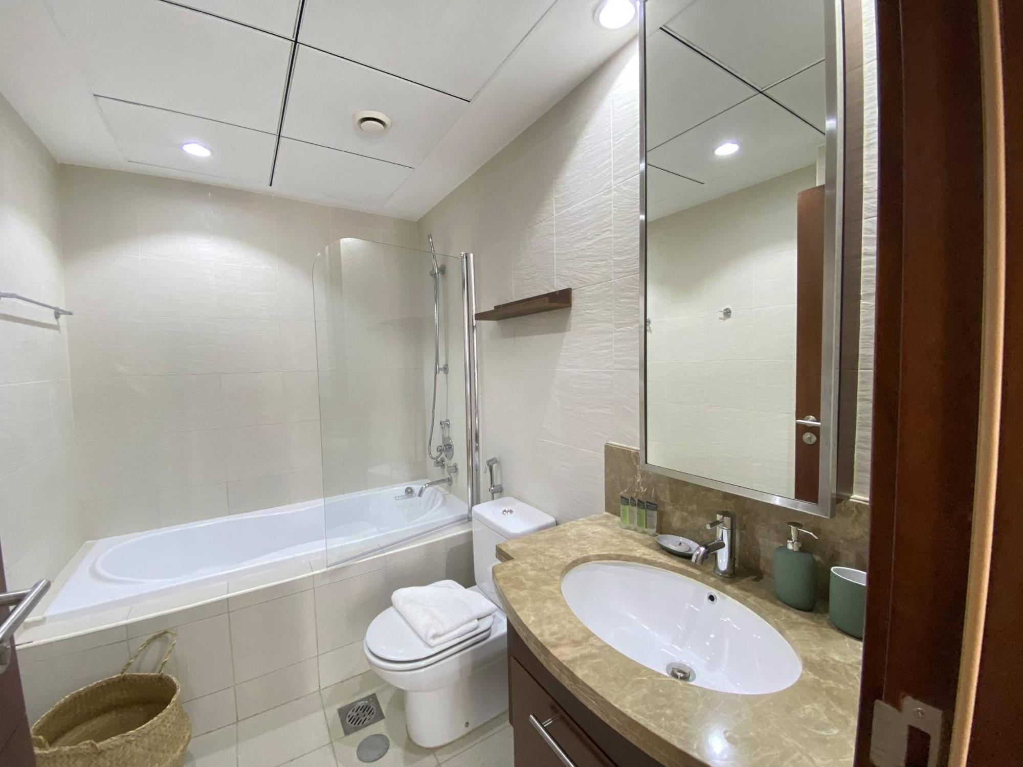 Lux Bnb Standpoint Tower Burj & Fountain Views Dubai Exterior photo